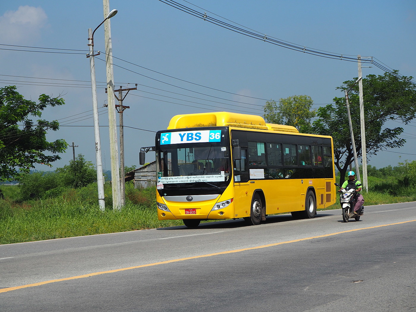 Yutong ZK6108HNG CNG #YGN 5N-4435