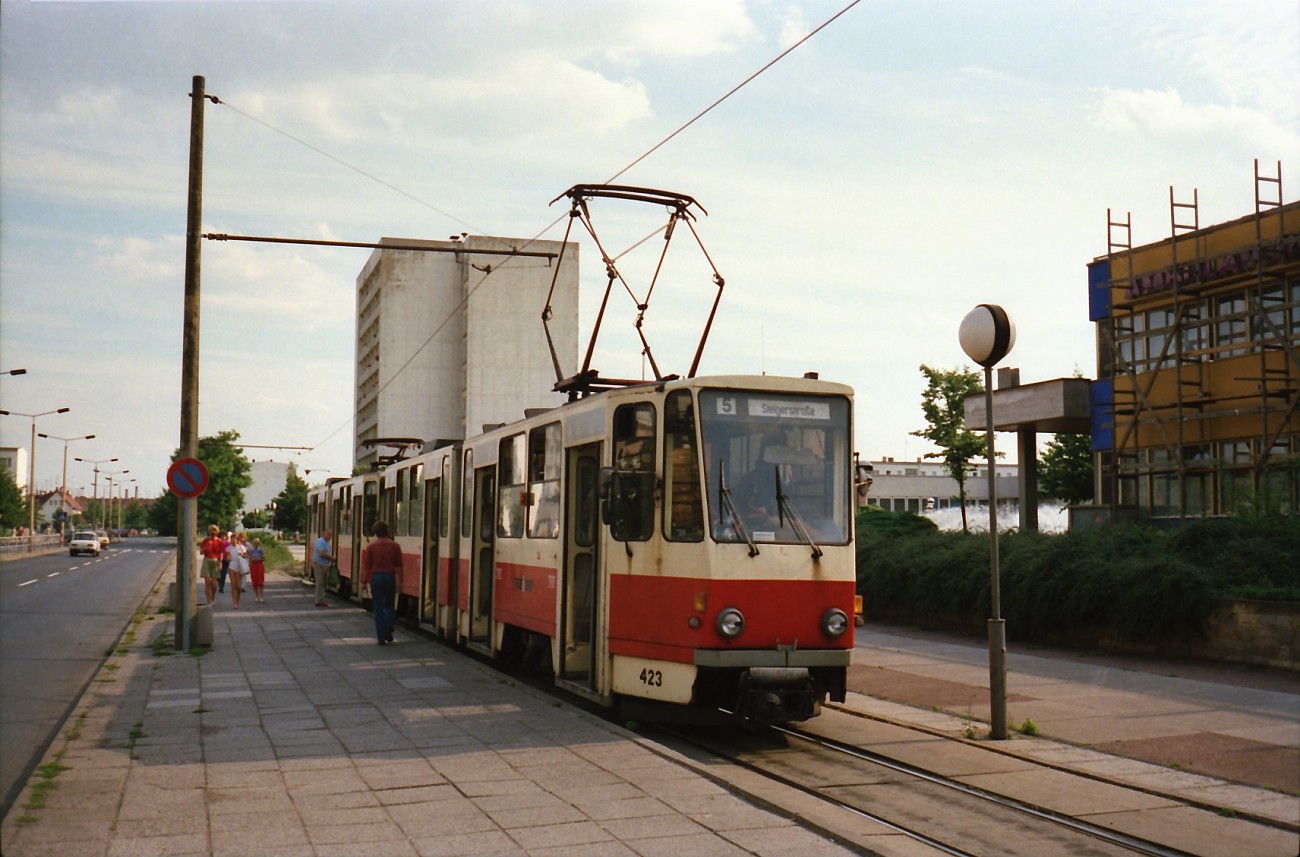 Tatra KT4D #423